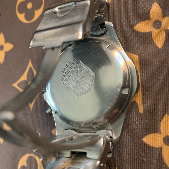 Tag Heuer Professional Chronograph - Picture 2 of 3